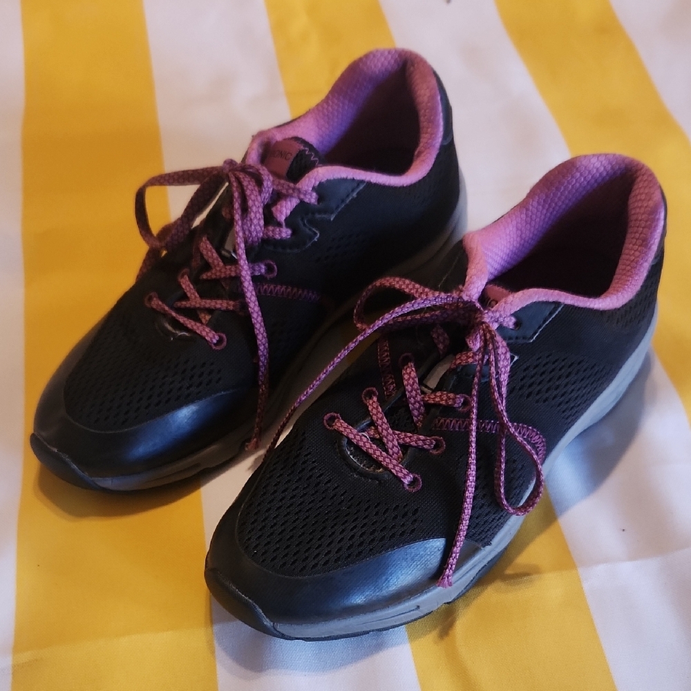 Vionic Active Emerald Walking Shoes Black/Pink Size 8.5